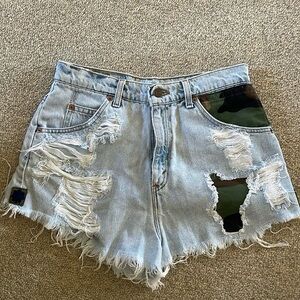Vintage & Unique Levi Denim shorts